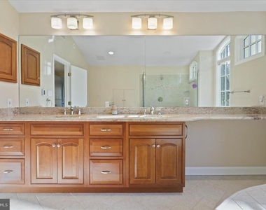 6543 Cedarwood Court - Photo Thumbnail 23