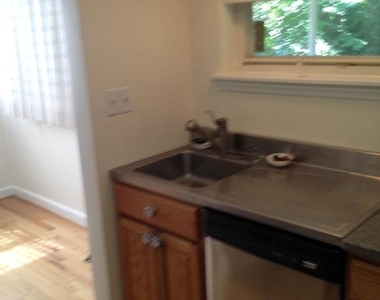7017 Murray Lane - Photo Thumbnail 12
