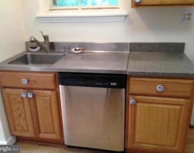 7017 Murray Lane - Photo Thumbnail 11