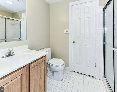 1088 Safa Street - Photo Thumbnail 15