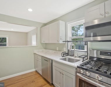 6024 Rixey Drive - Photo Thumbnail 24