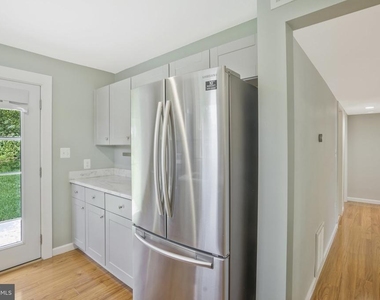 6024 Rixey Drive - Photo Thumbnail 22