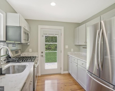 6024 Rixey Drive - Photo Thumbnail 23