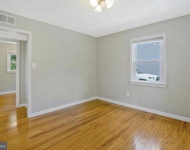 6024 Rixey Drive - Photo Thumbnail 15
