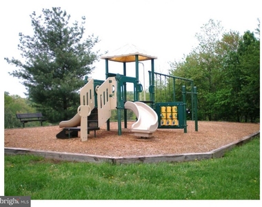 12150 Wedgeway Court - Photo Thumbnail 13