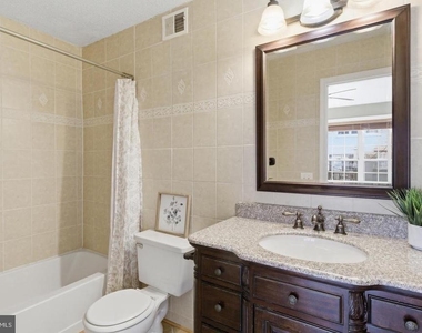 12150 Wedgeway Court - Photo Thumbnail 3