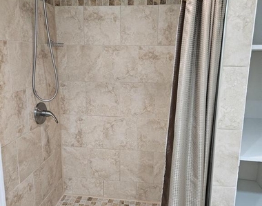 7718 Lafayette Forest Drive - Photo Thumbnail 12