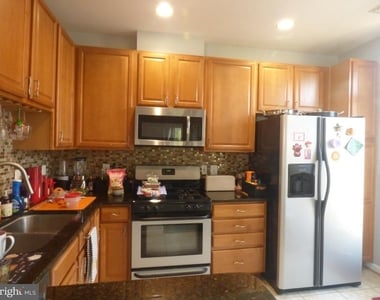 2931 Deer Hollow Way - Photo Thumbnail 21