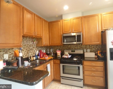 2931 Deer Hollow Way - Photo Thumbnail 19