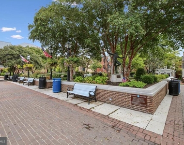 5722 Callcott Way - Photo Thumbnail 18