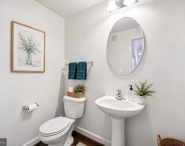 5722 Callcott Way - Photo Thumbnail 28
