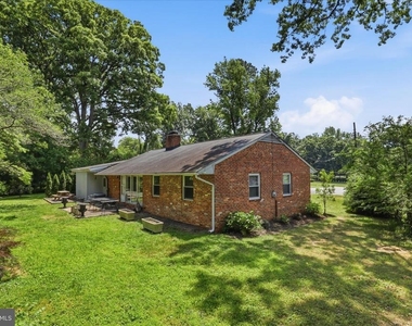 6320 Howe Place - Photo Thumbnail 25