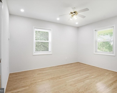 6320 Howe Place - Photo Thumbnail 17