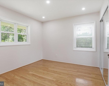 6320 Howe Place - Photo Thumbnail 20