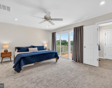 8106 Zoe Place - Photo Thumbnail 13