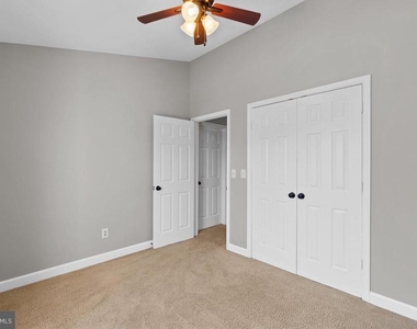 3740 Farmland Drive - Photo Thumbnail 24