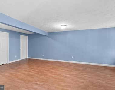 3740 Farmland Drive - Photo Thumbnail 30