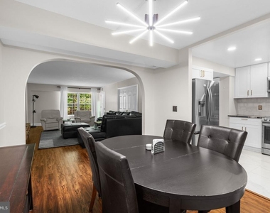 7721 Tremayne Place - Photo Thumbnail 14