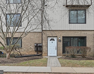 1644 Westwind Way - Photo Thumbnail 2