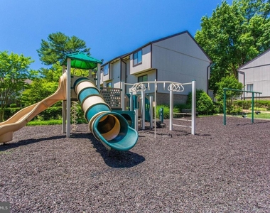 1644 Westwind Way - Photo Thumbnail 26
