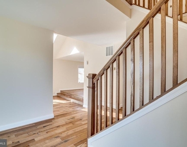 6505 Gretna Green Way - Photo Thumbnail 41