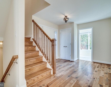 6505 Gretna Green Way - Photo Thumbnail 43