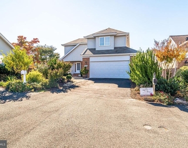 6505 Gretna Green Way - Photo Thumbnail 75