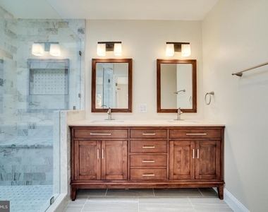 6505 Gretna Green Way - Photo Thumbnail 24