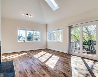 6505 Gretna Green Way - Photo Thumbnail 12
