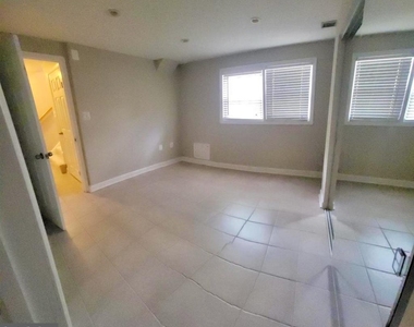 8029 Sleepy View Lane - Photo Thumbnail 5