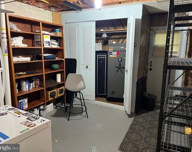 8711 Braeburn Drive - Photo Thumbnail 34