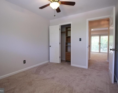 2833 Kalmia Lee Court - Photo Thumbnail 15