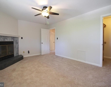 2833 Kalmia Lee Court - Photo Thumbnail 12