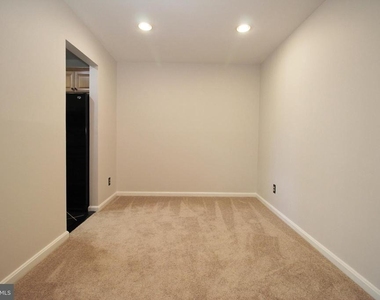 2833 Kalmia Lee Court - Photo Thumbnail 17