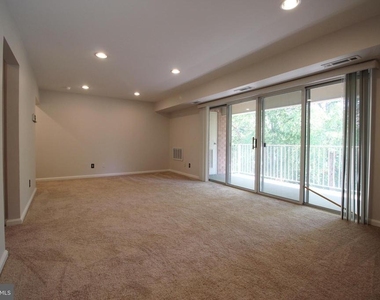2833 Kalmia Lee Court - Photo Thumbnail 9
