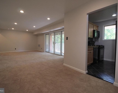 2833 Kalmia Lee Court - Photo Thumbnail 3