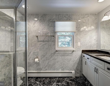 929 Woburn Court - Photo Thumbnail 18