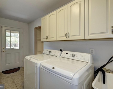 929 Woburn Court - Photo Thumbnail 11
