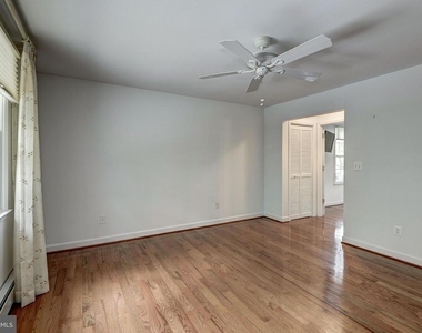 929 Woburn Court - Photo Thumbnail 21