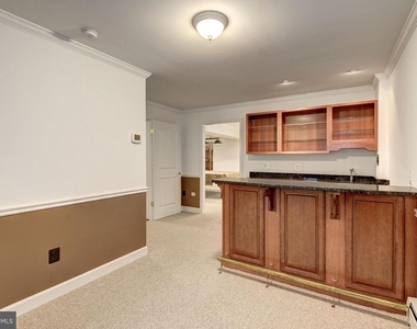 929 Woburn Court - Photo Thumbnail 27