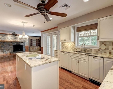 929 Woburn Court - Photo Thumbnail 9