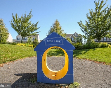 104 Notions - Photo Thumbnail 68