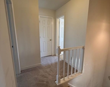 1446 Kenmore Avenue - Photo Thumbnail 9