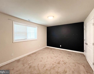 433 Deerwood Drive - Photo Thumbnail 12