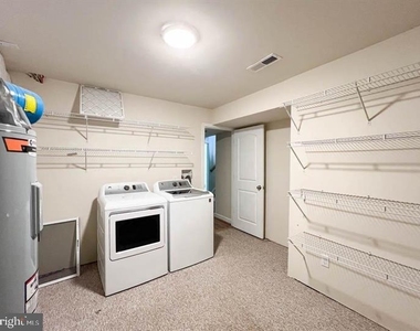 433 Deerwood Drive - Photo Thumbnail 11