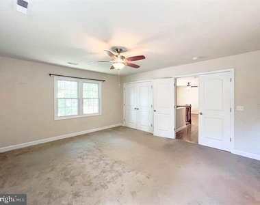 433 Deerwood Drive - Photo Thumbnail 9
