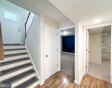 433 Deerwood Drive - Photo Thumbnail 17