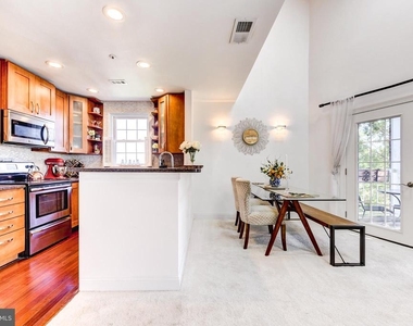273 S Pickett Street - Photo Thumbnail 11