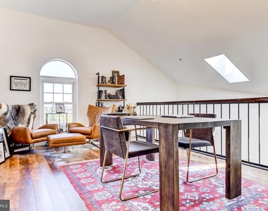 273 S Pickett Street - Photo Thumbnail 16