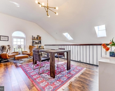 273 S Pickett Street - Photo Thumbnail 18